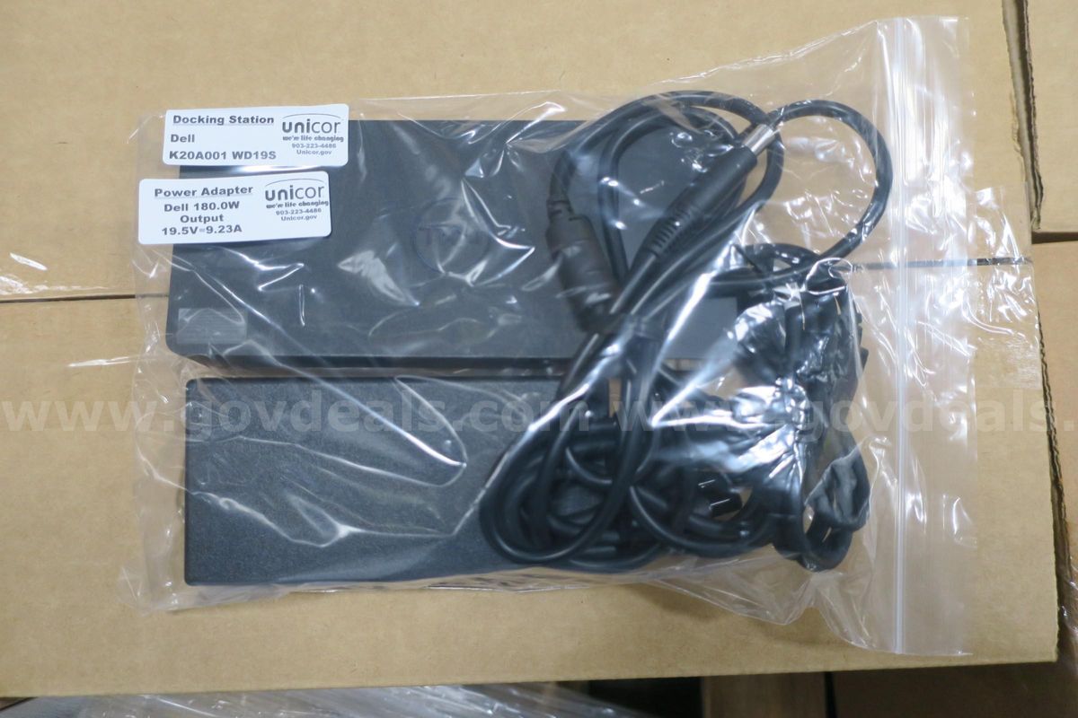 Lot Of (100) Dell Docking Stations W/ Power Adapters Model: K204001 Wd19s 130w Output 19.5v 9.23a- Tested!