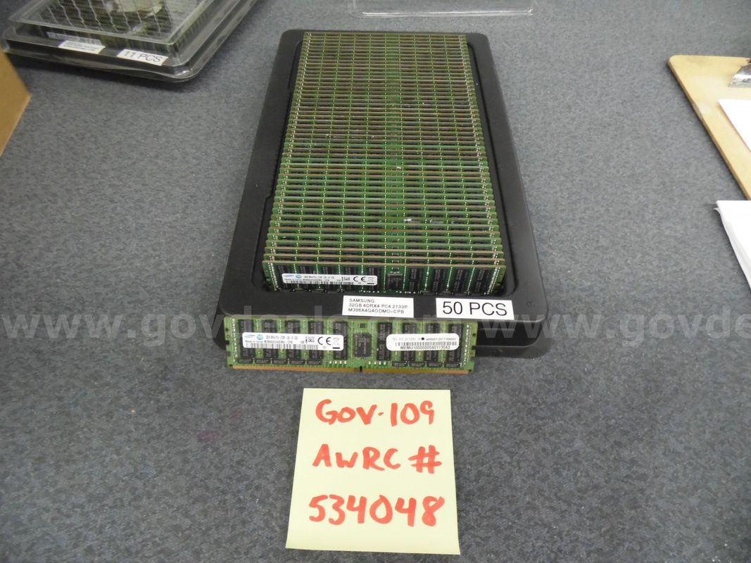 SERVER MEMORY: (61) 32 GB 4DRX4 PC4 2133P