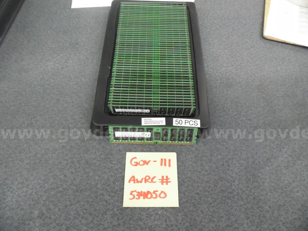 SERVER MEMORY: (300) 16 GB 2RX4 PC4 2133P