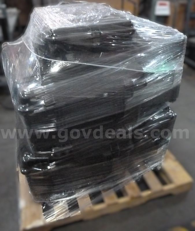 Lot of (5) Pelican / API Hard cases.