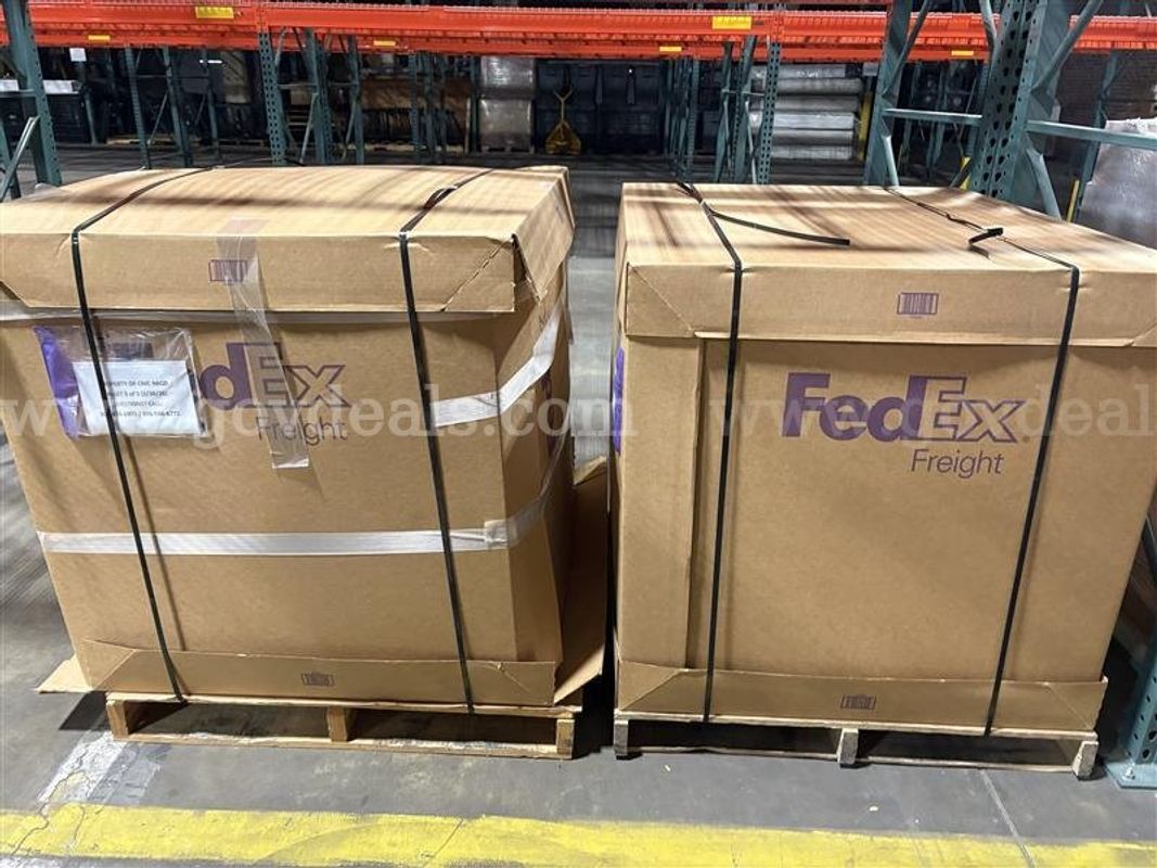 2 pallets of Monitors and AIOs
