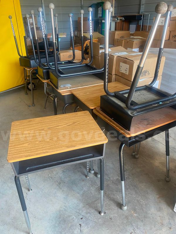 Student Desks