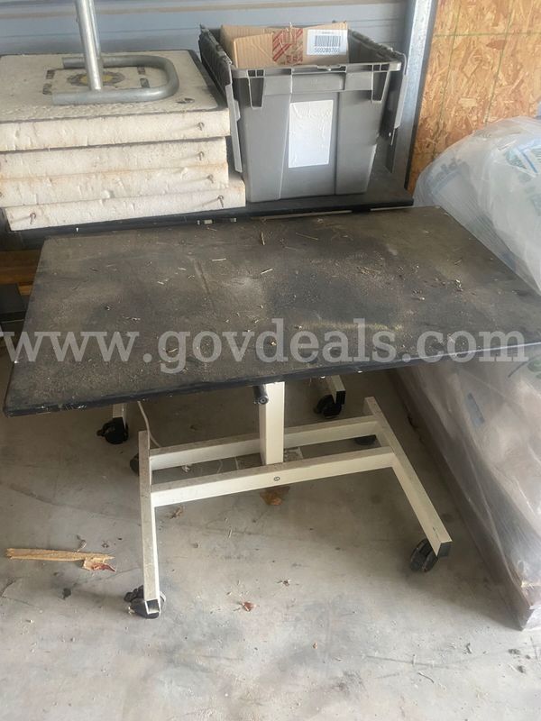 2 Rolling Tech Tables - Damaged