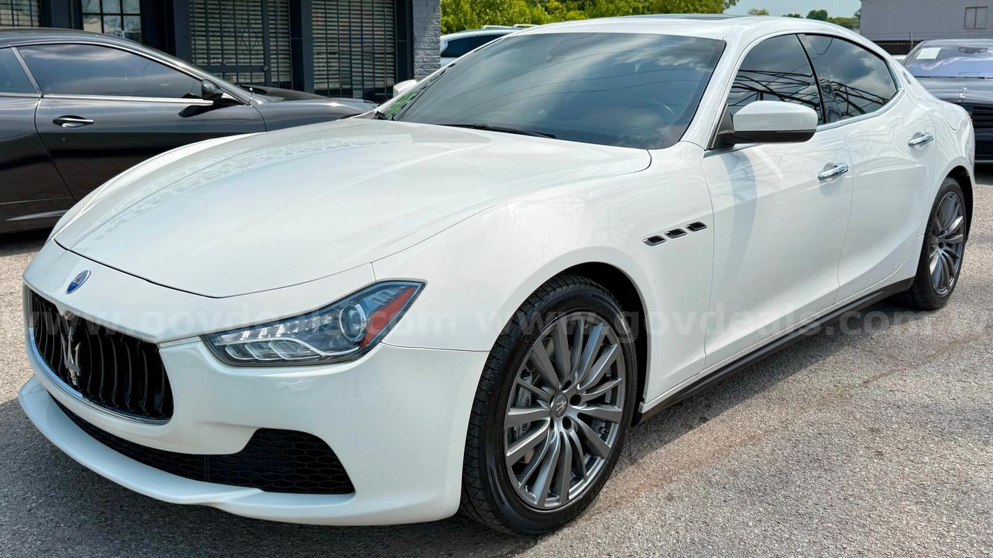 2017 Maserati Ghibli