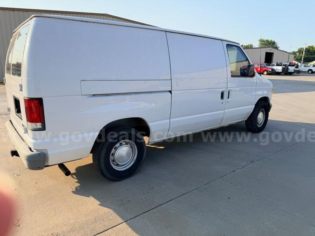 2000 Ford Econoline