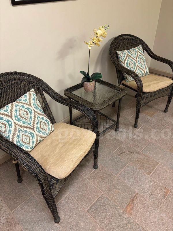 Wicker set with table and two chairs & art
