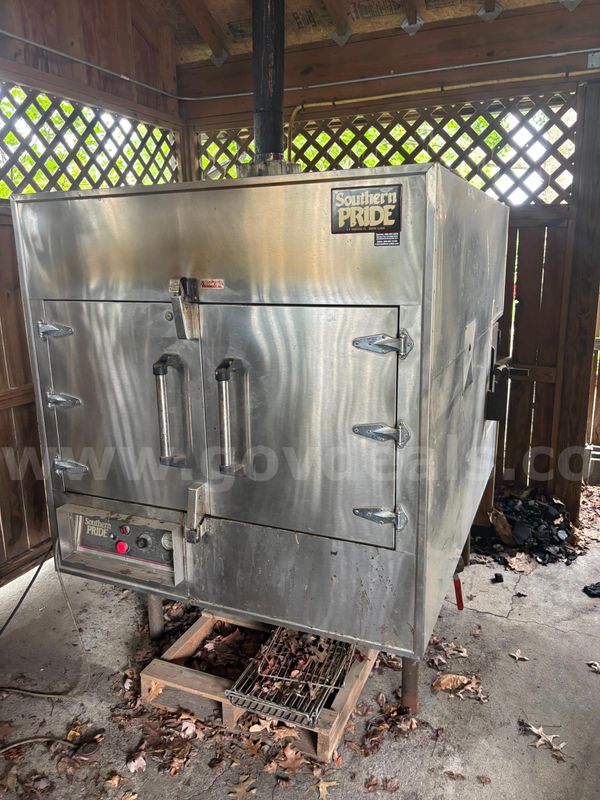 Southern Pride Carousel Smoker
