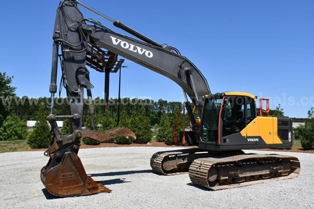 2020 Volvo EC200EL Hydraulic Excavator
