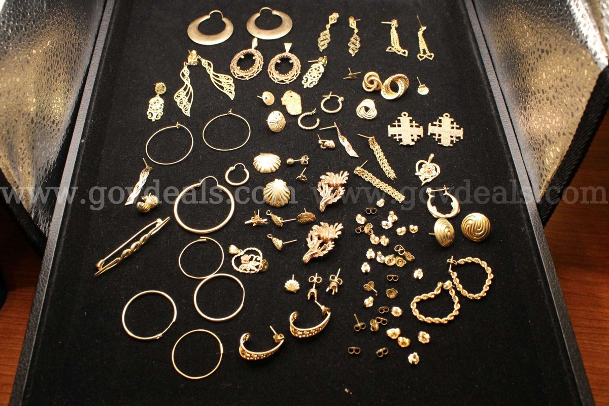Assorted Jewelry