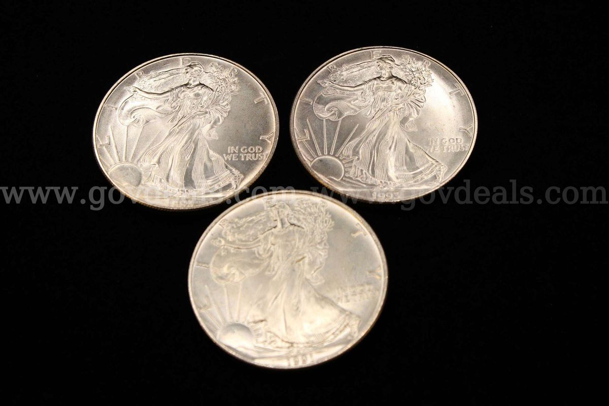 Lot of Collectable Coins