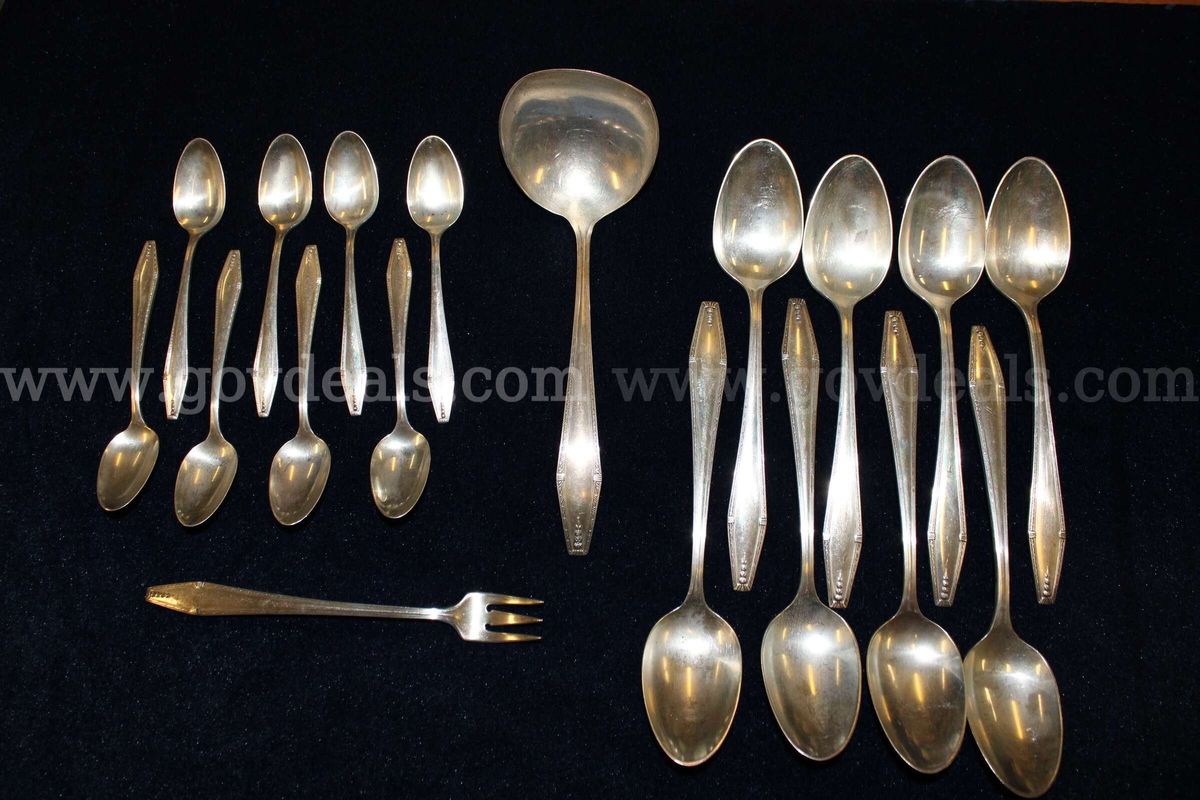 Lot of Silverware