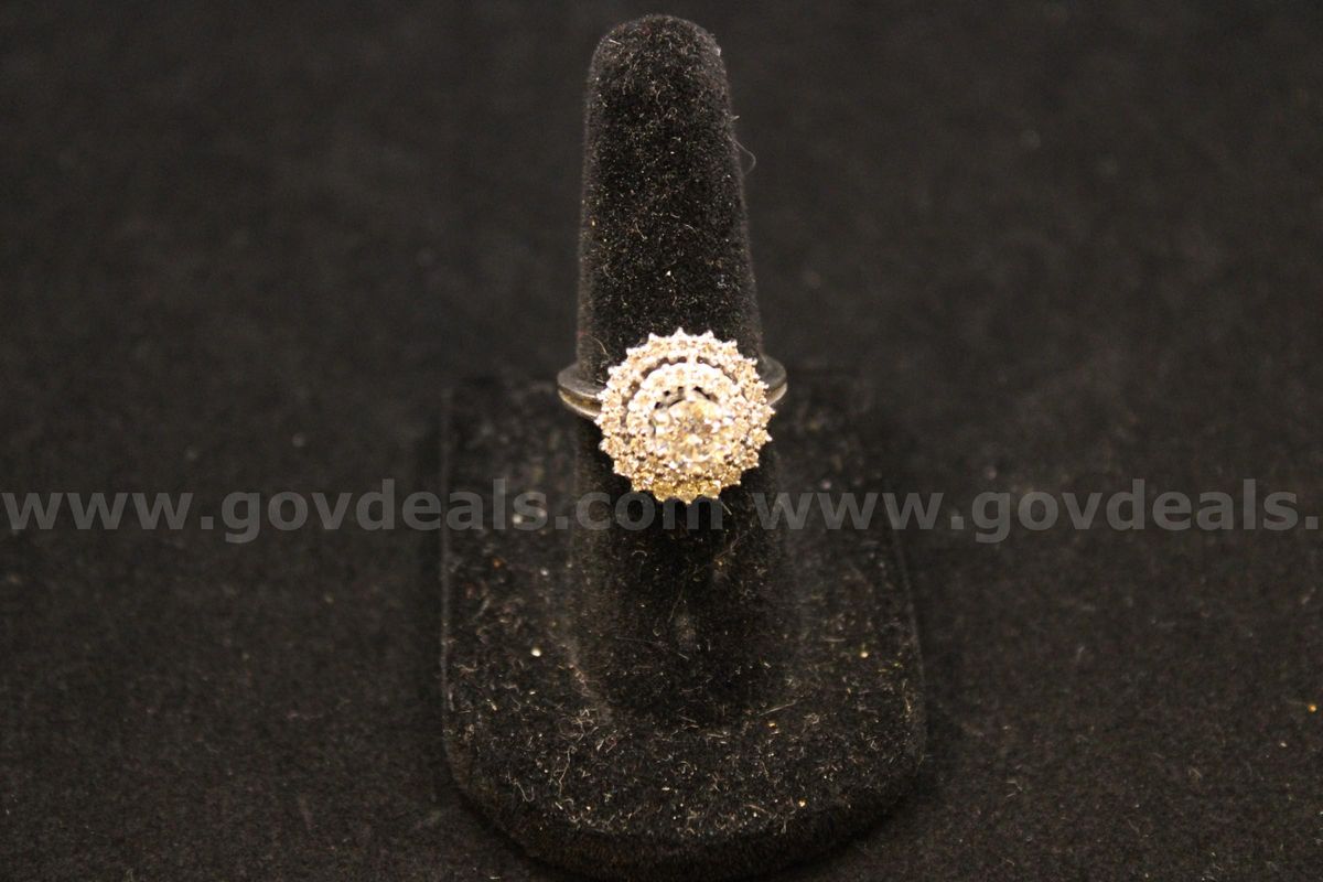 White Gold Lady's Cast Vintage Halo Ring