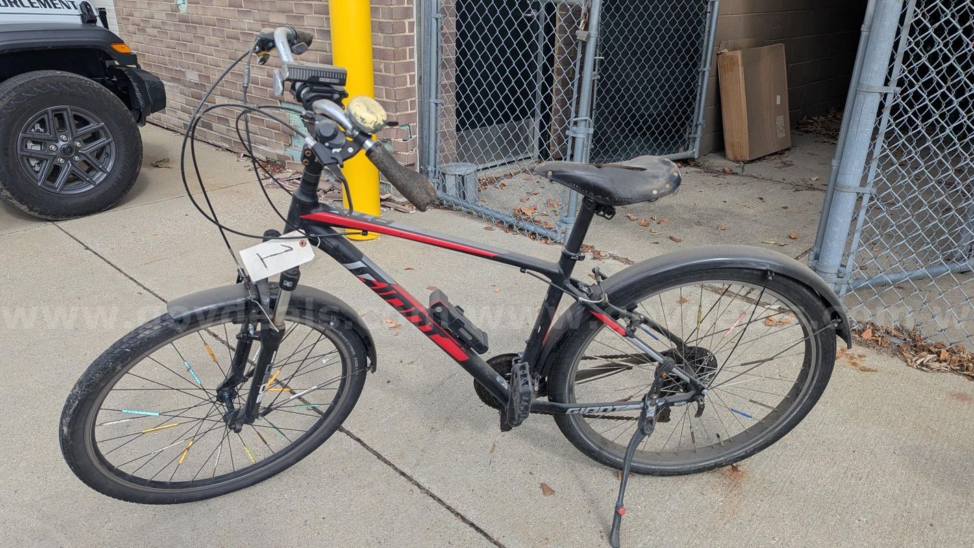 21 Speed Giant ATX Bicycle
