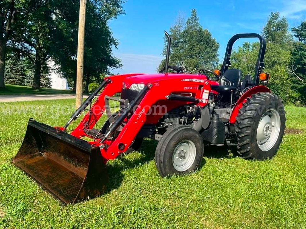2019 Massey Ferguson Tractor