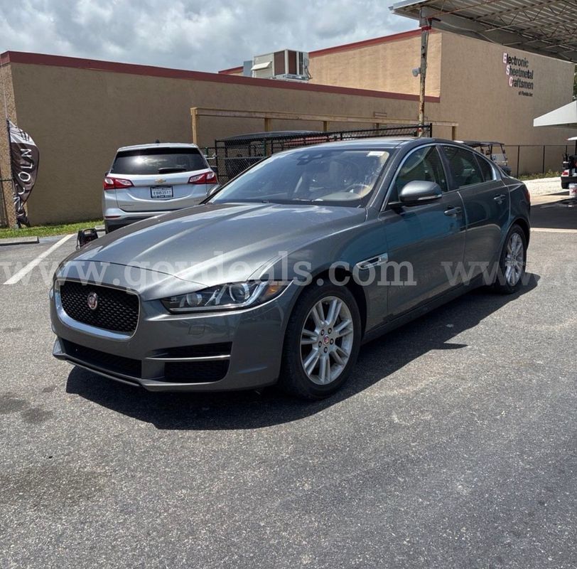 2018 Jaguar XE 25t Premium