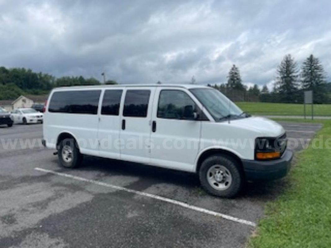 2017 Chevrolet Express(221946)