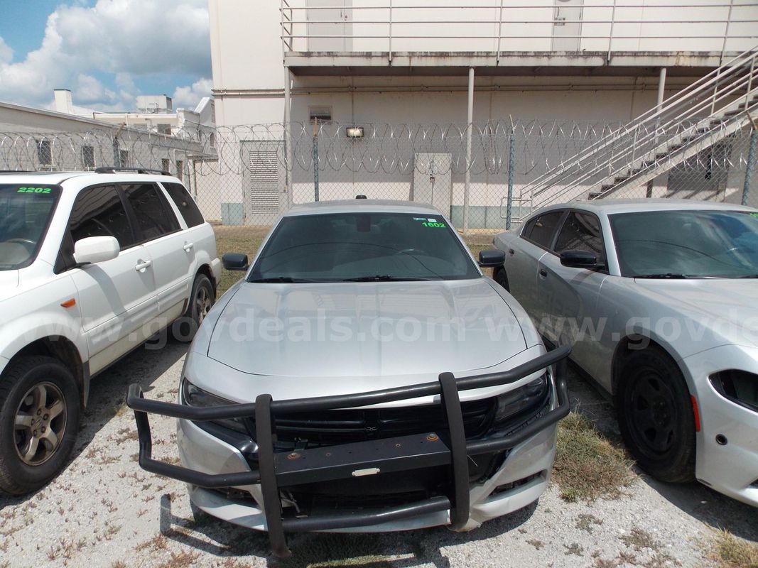 2016 Dodge Charger / Police Vehicle