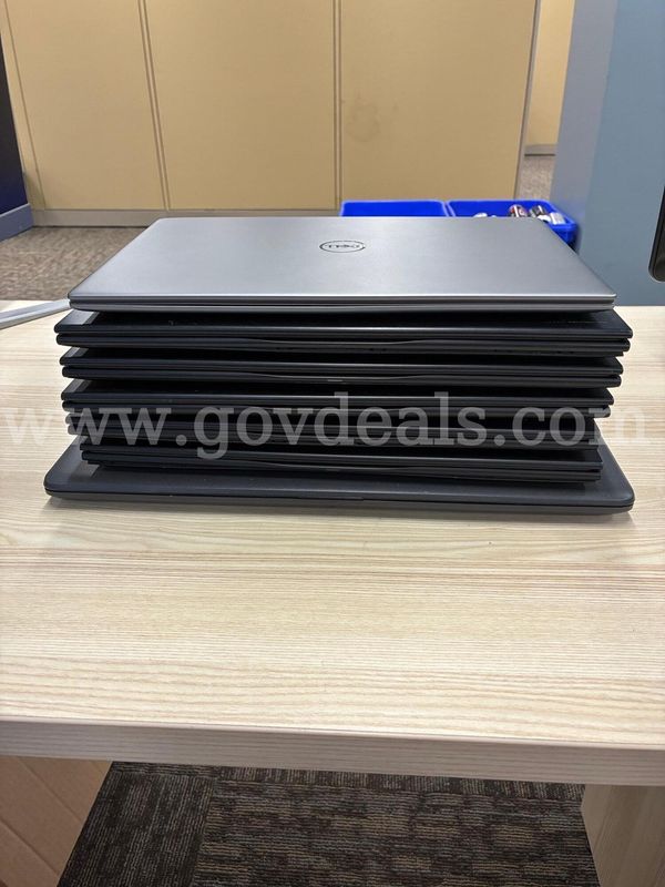Lot of 7 Dell and HP laptops
