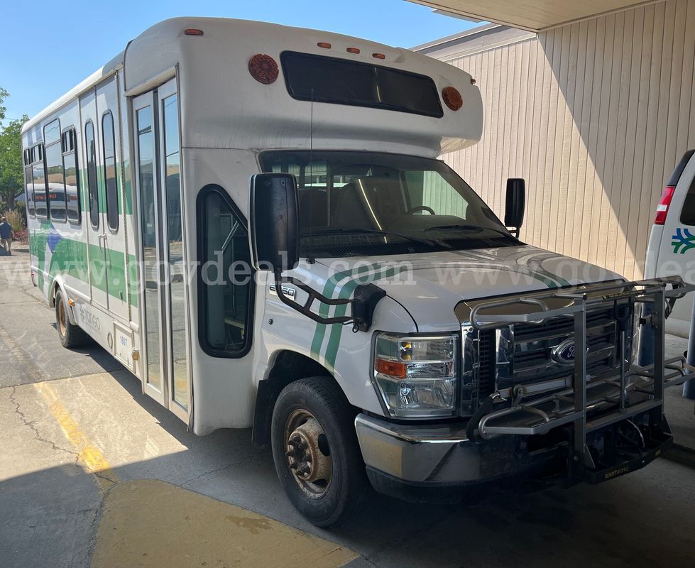 2016 Ford Econoline
