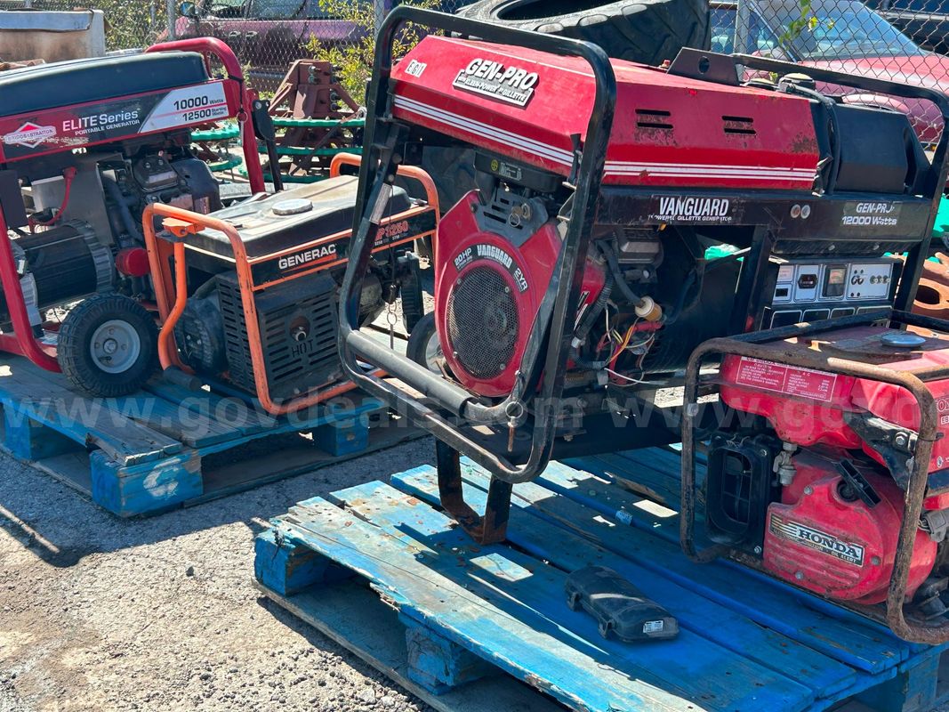 LOT of 4 Generators