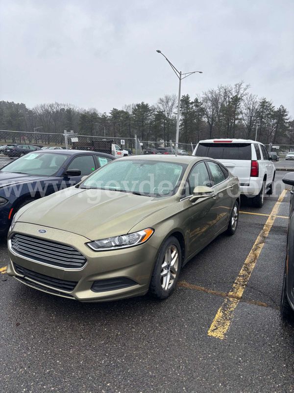 2013 Ford Fusion SE