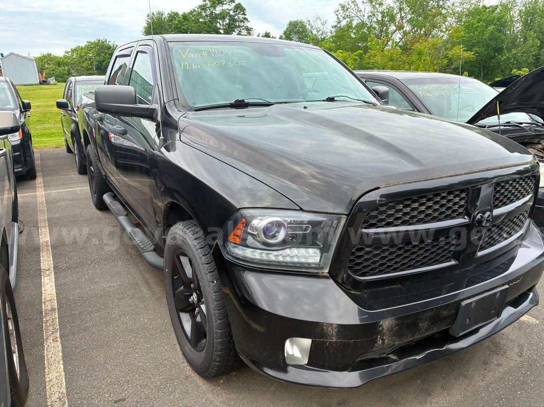2014 RAM 1500 Tradesman Crew Cab SWB 4WD