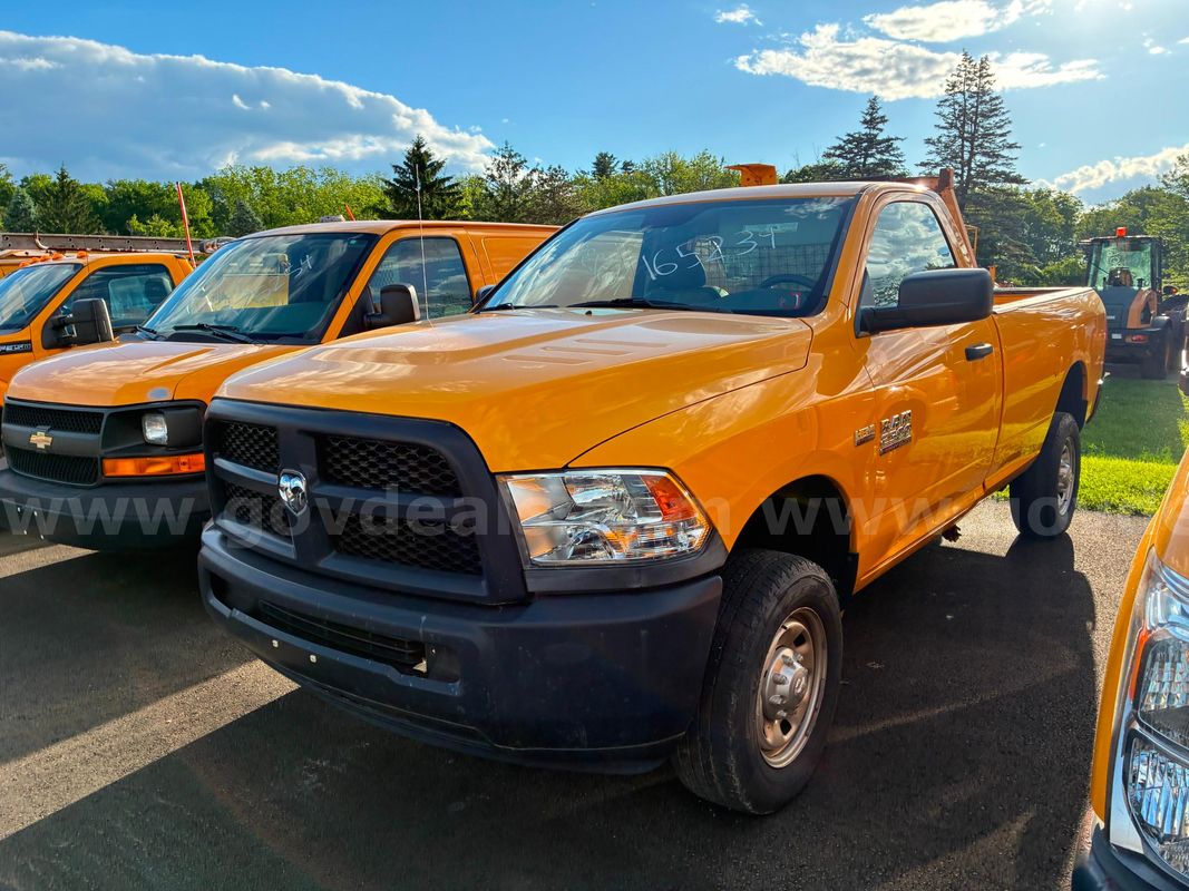 2016 RAM 2500 Tradesman Regular Cab 4WD