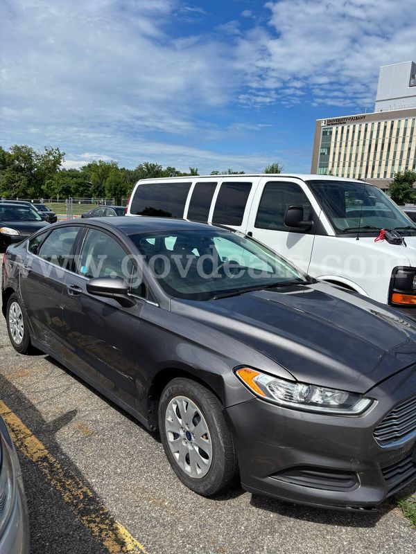 2014 Ford Fusion S