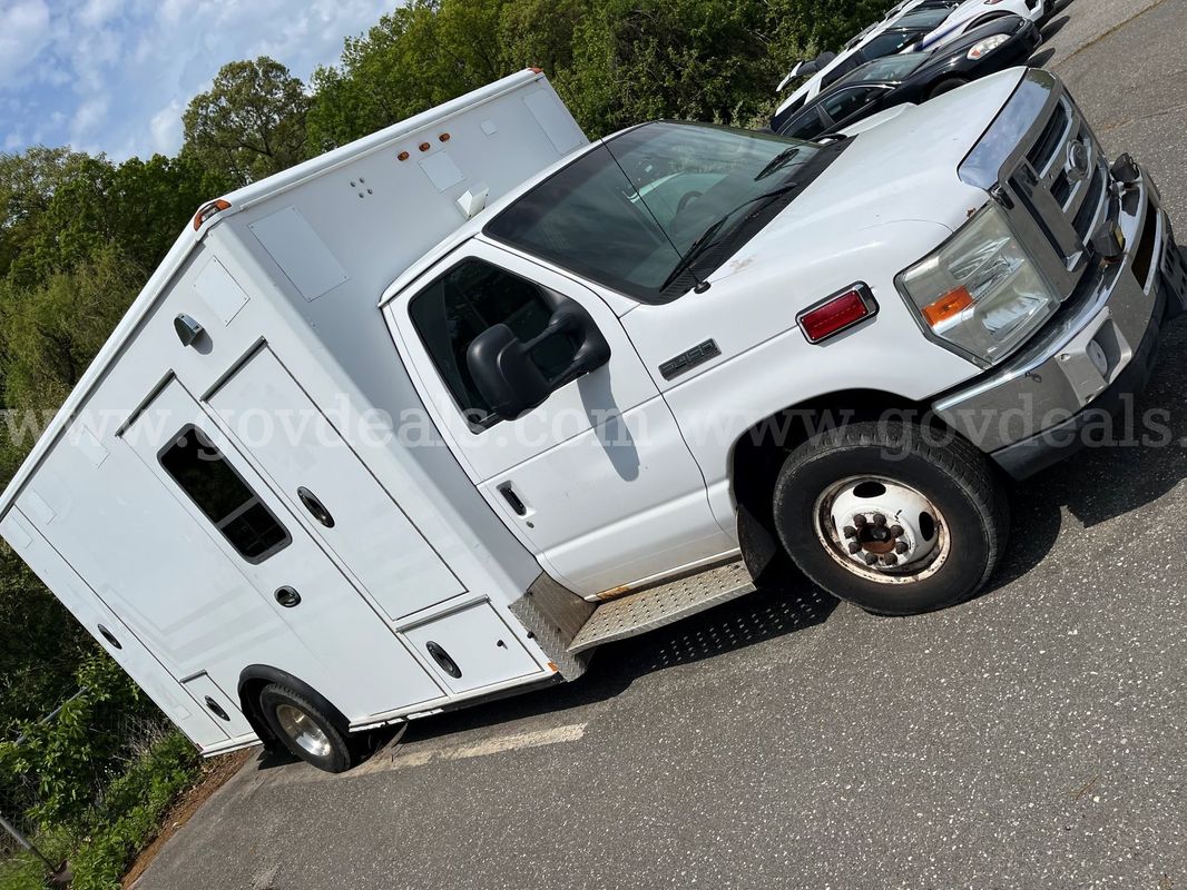 2010 Ford Econoline E450