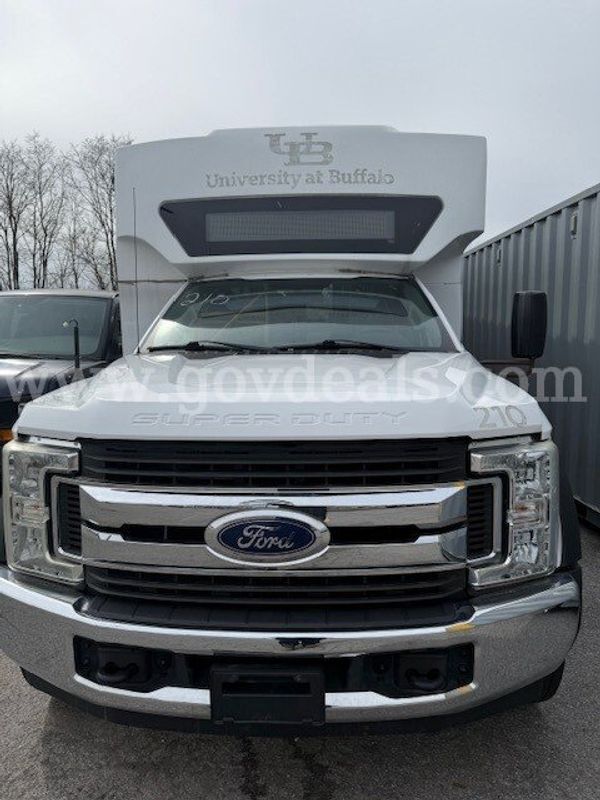 2017 Ford F-550 DRW 2WD