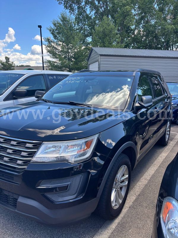 2017 Ford Explorer Base 4WD