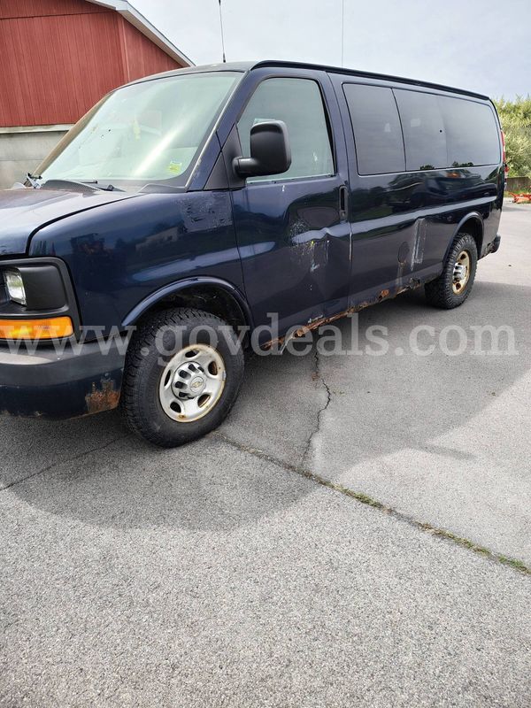 2011 Chevrolet Express LS 2500