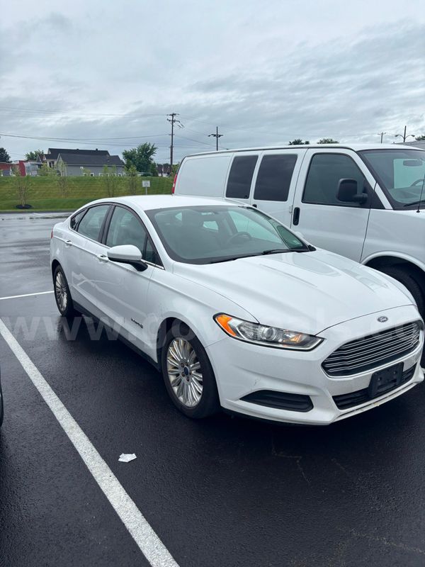 2016 Ford Fusion Hybrid