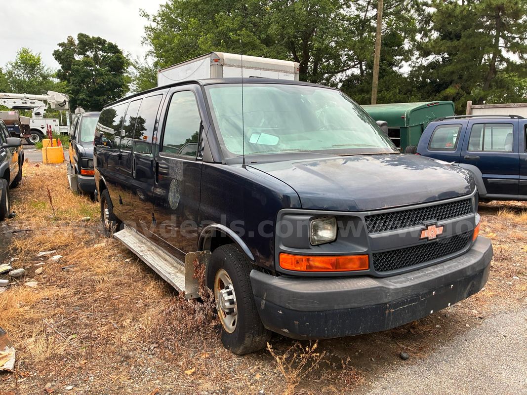 2011 Chevrolet Express LS 3500 Extended - Parts Only