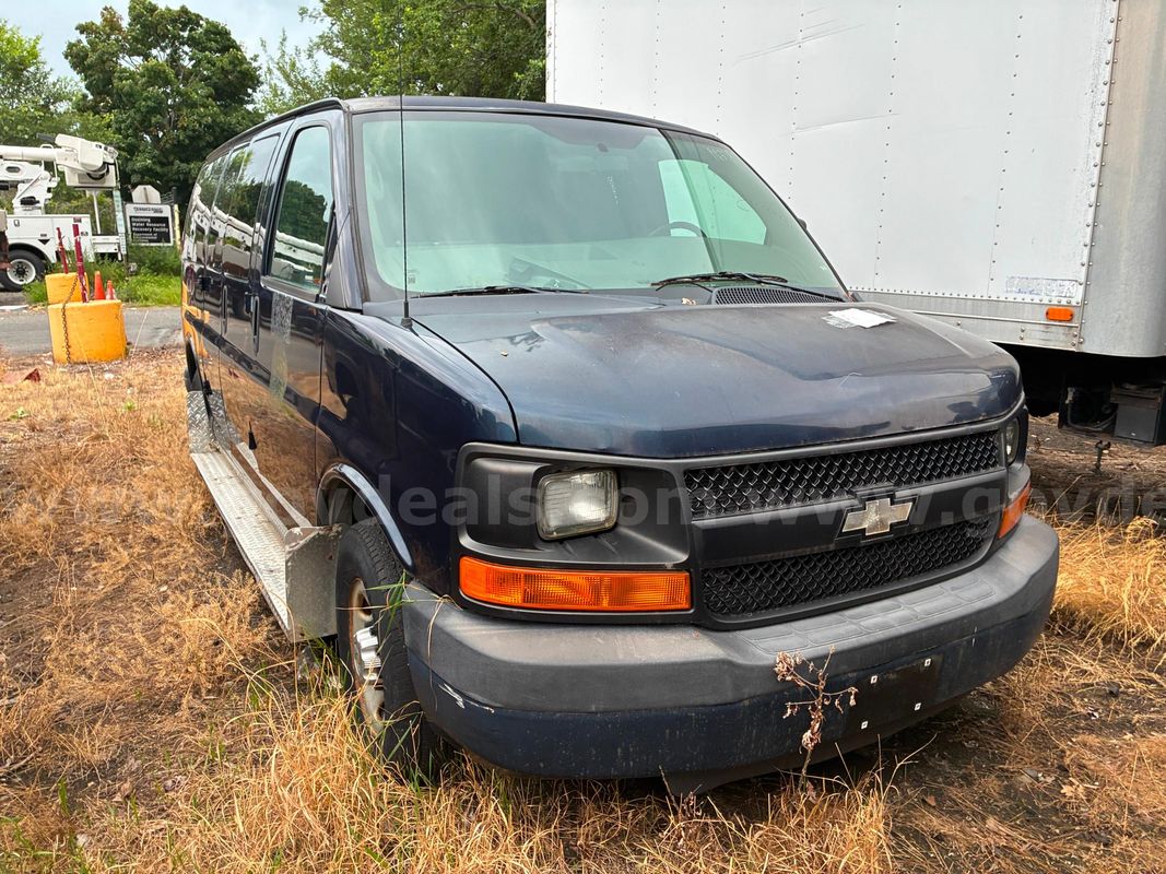2011 Chevrolet Express LS 2500