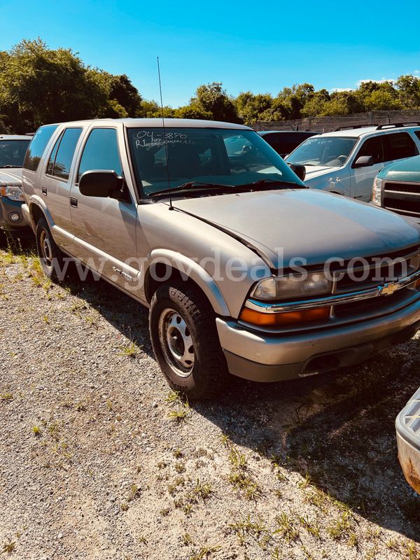 2004 Chevrolet Blazer 4-Door 4WD LS