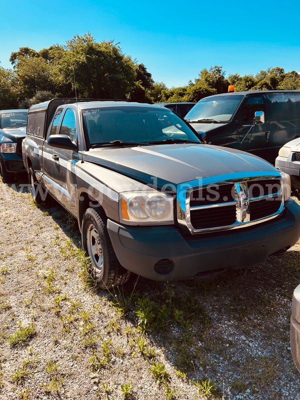 2006 Dodge Dakota ST Club Cab 4WD