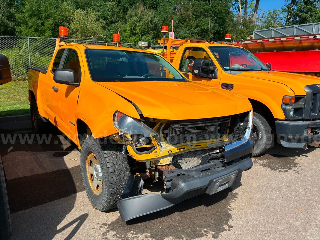 2017 Chevrolet Colorado Work Truck Ext. Cab 2WD