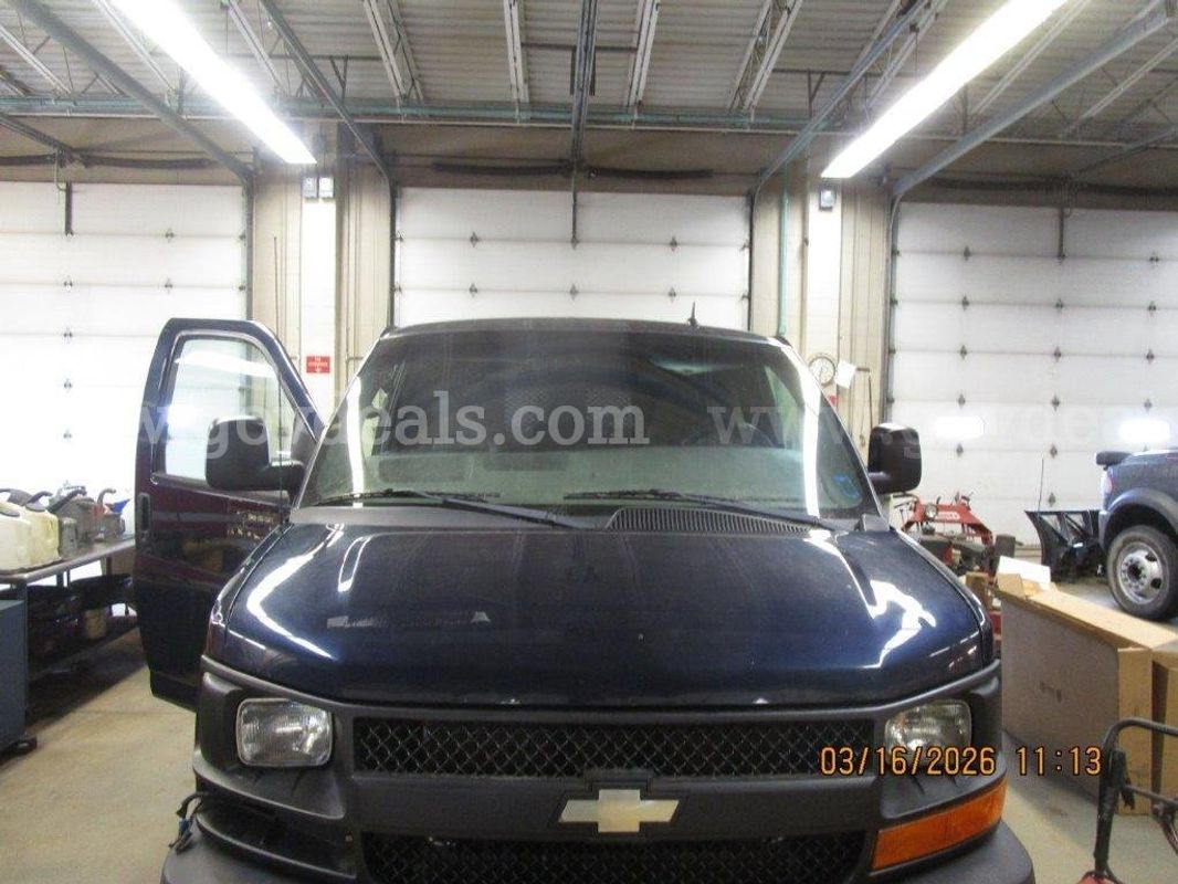 2014 Chevrolet Express LS 3500 Extended