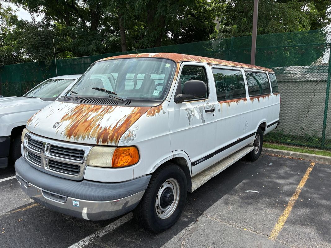 2001 Dodge Ram Wagon B3500 Maxi