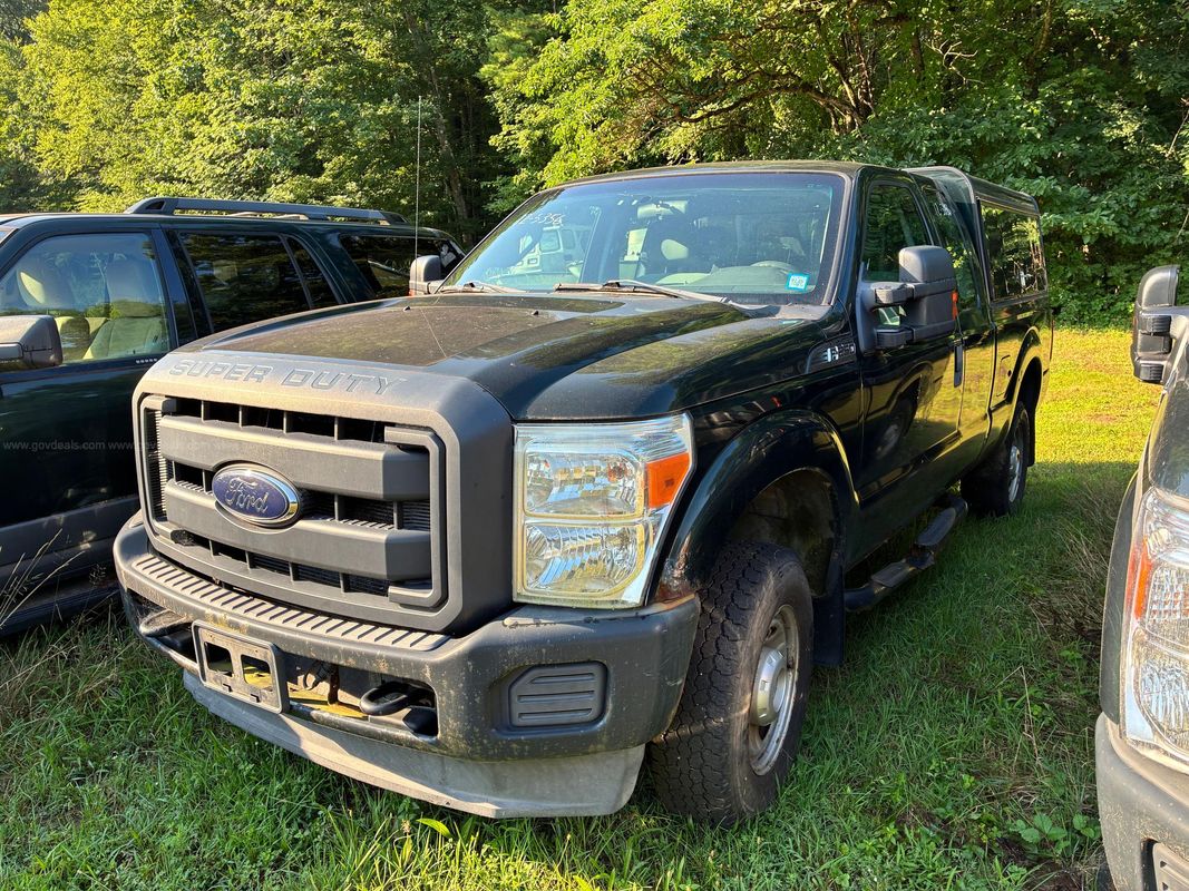 2012 Ford F-250 SD XLT SuperCab Long Bed 4WD