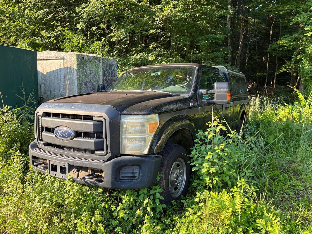 2015 Ford F-250 SD XLT SuperCab Long Bed 4WD