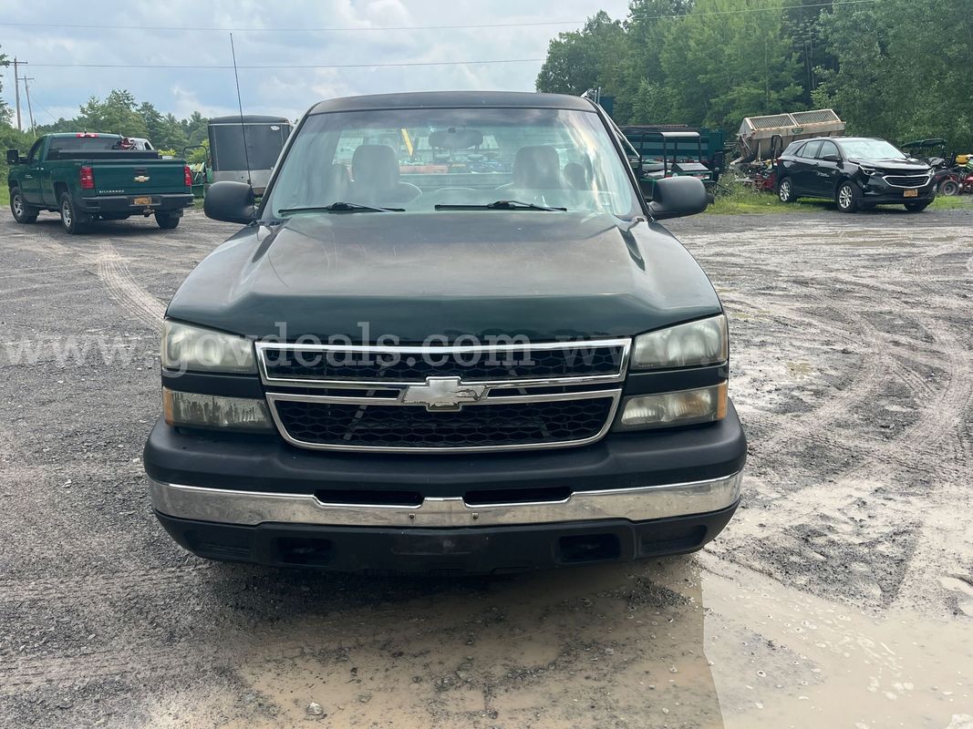 2006 Chevrolet Silverado 1500 LS 2WD