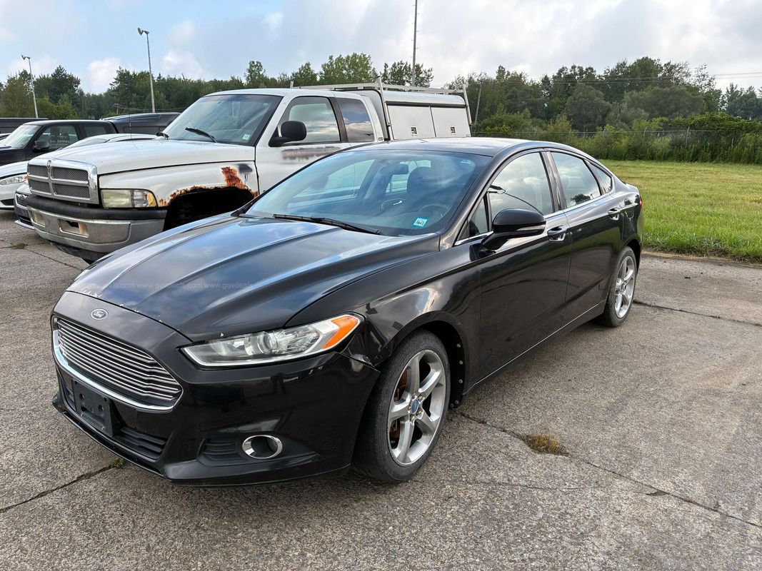 2013 Ford Fusion SE