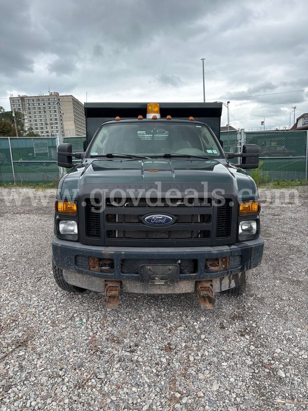 2008 Ford F-350 SD XL DRW 4WD