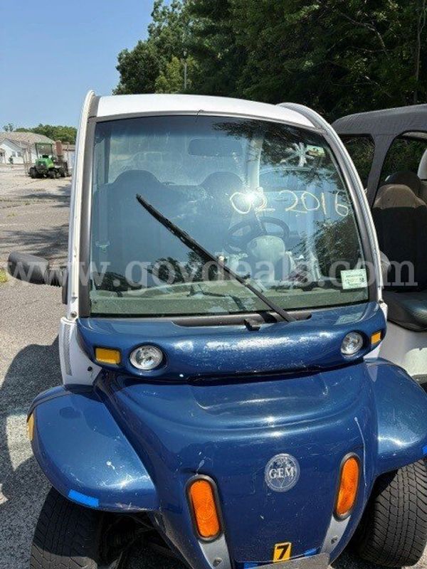 2002 GEM 825 Base