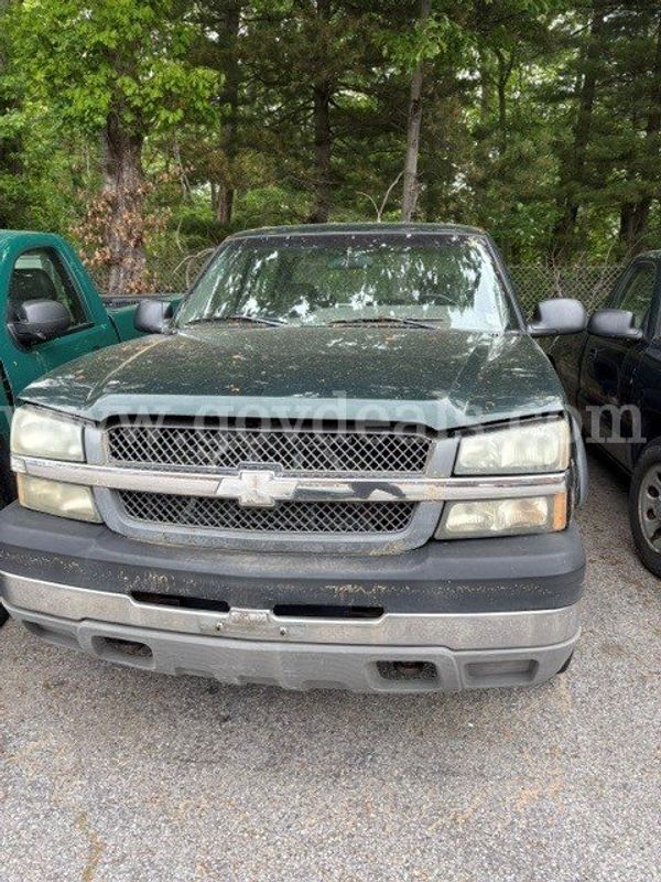 2003 Chevrolet Silverado 2500HD Crew Cab Short Bed 4WD