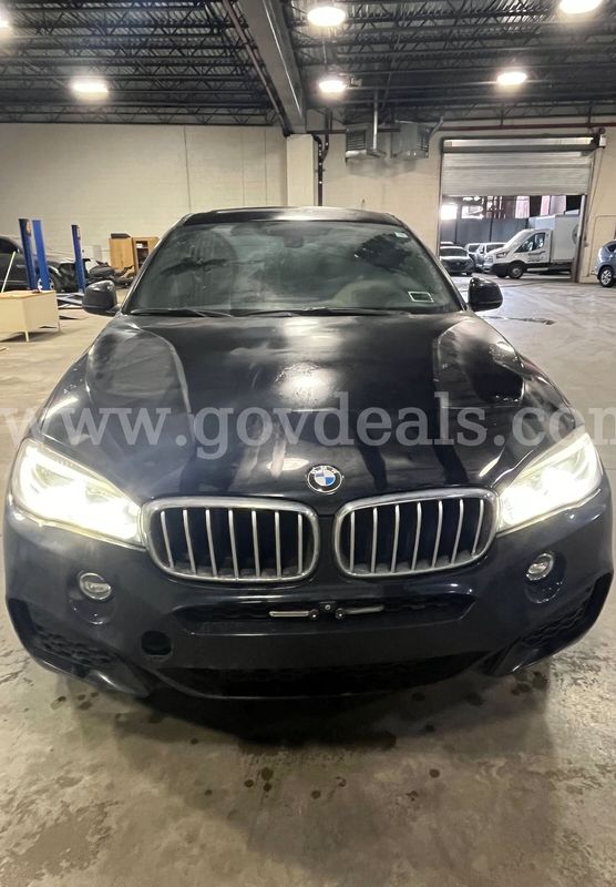 2015 BMW X6 xDrive50i