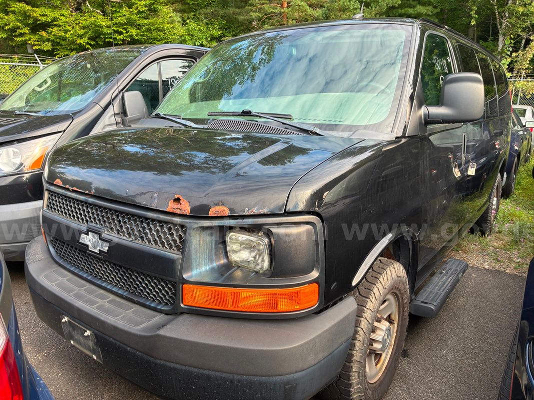 2015 Chevrolet Express LS 2500 (R1)