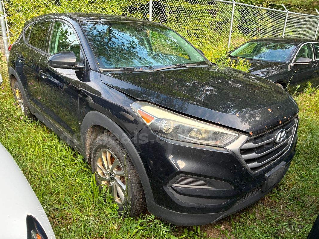 2017 Hyundai Tucson SE (R1)